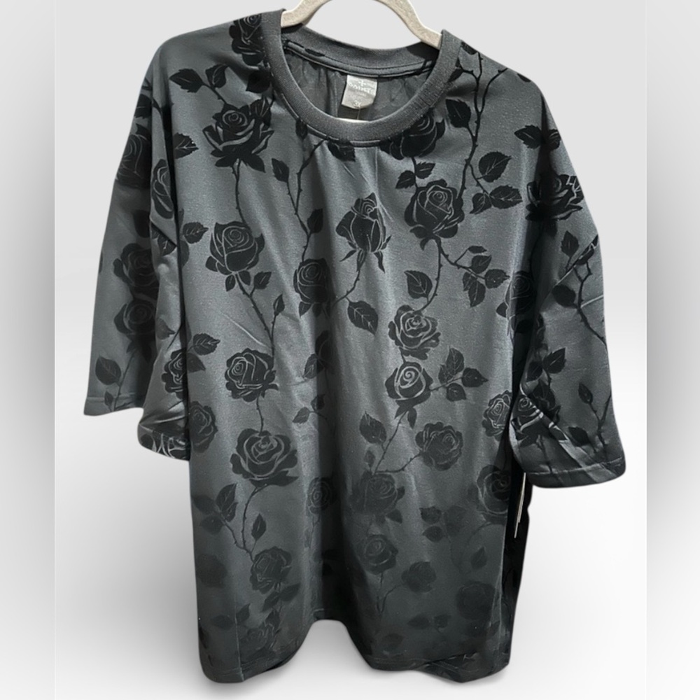 AOP Casual Soft with Embossed Stretch Allover Rose T-Shirt